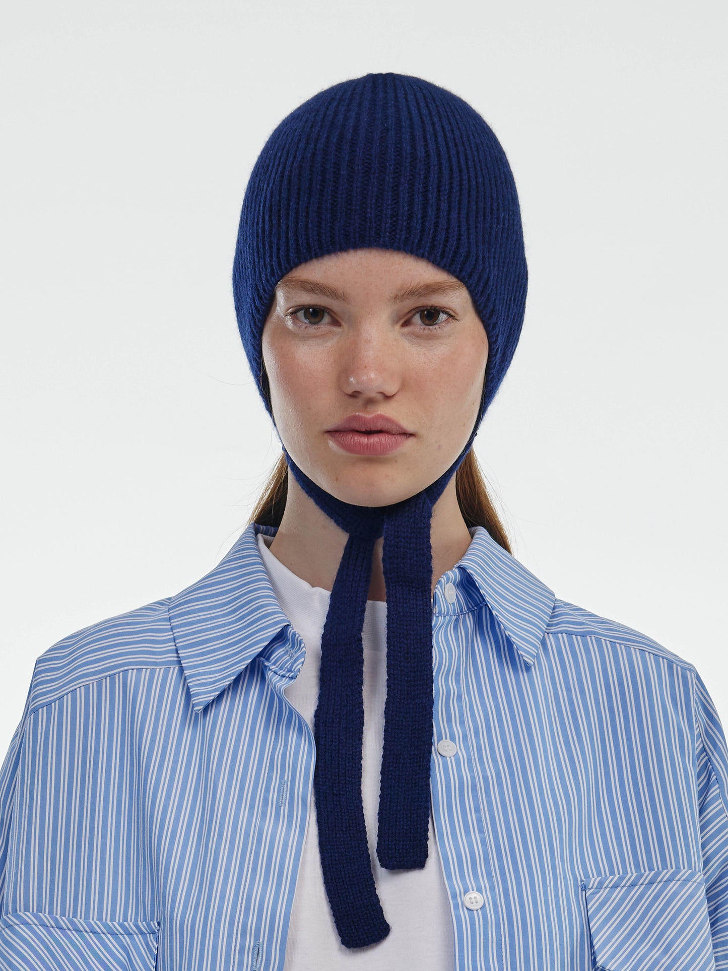 Soft Wool Tied Bonnet Hat - Navy