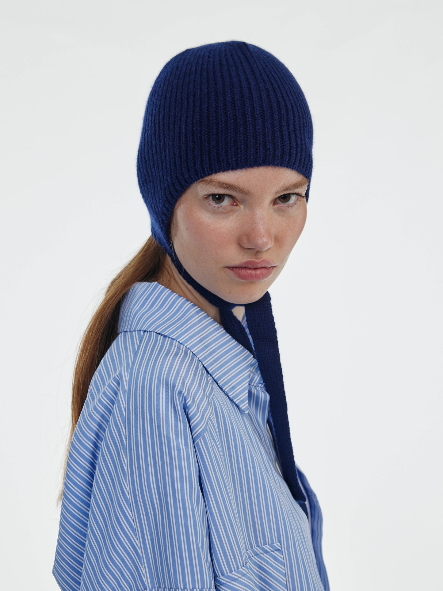 Soft Wool Tied Bonnet Hat - Navy