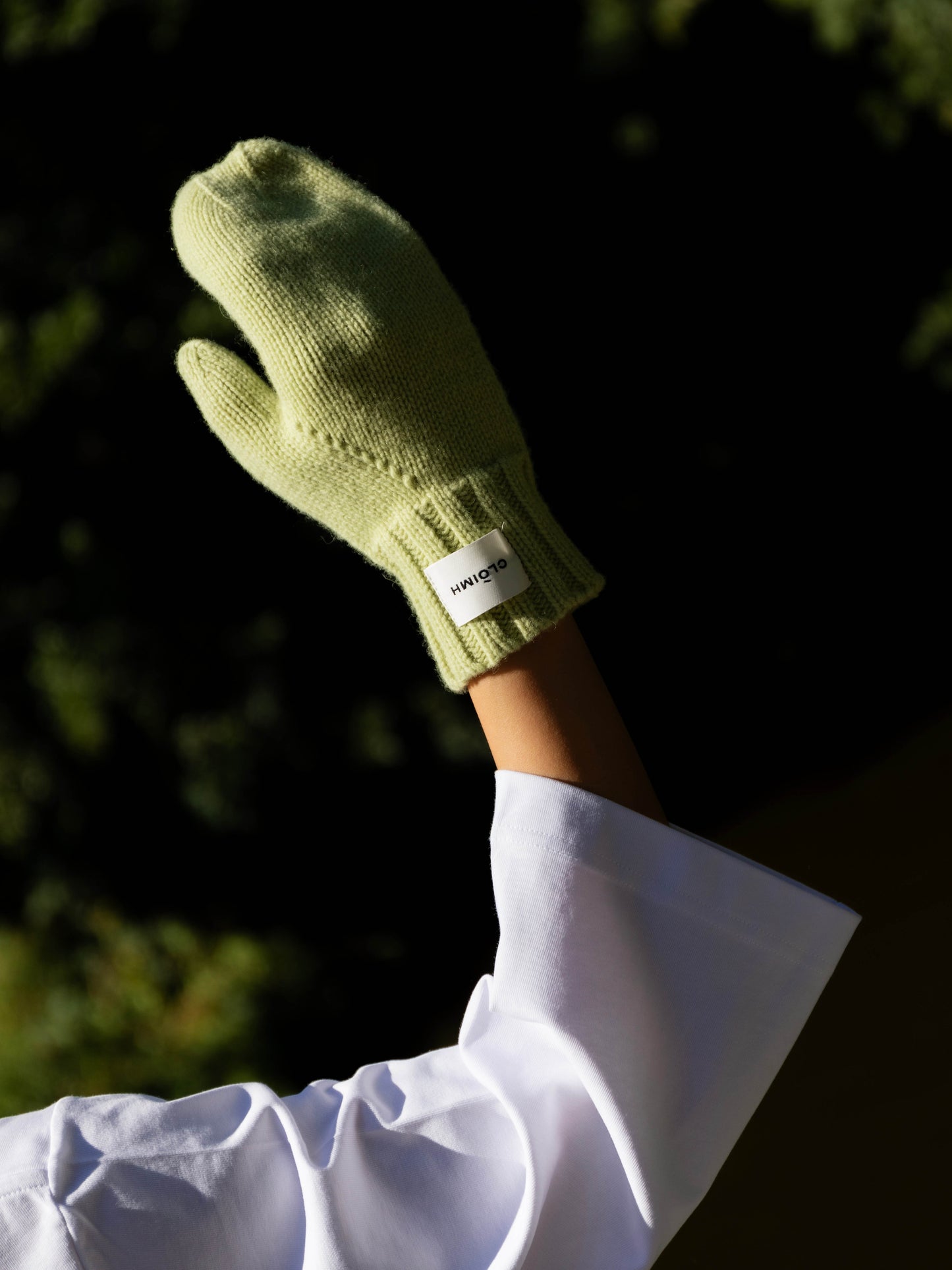 Oversized Wool Mittens - Light Green
