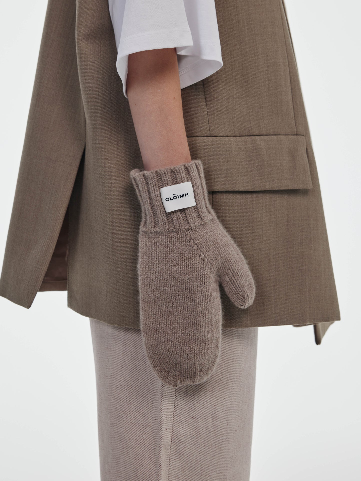 Oversized Wool Mittens - Mushroom