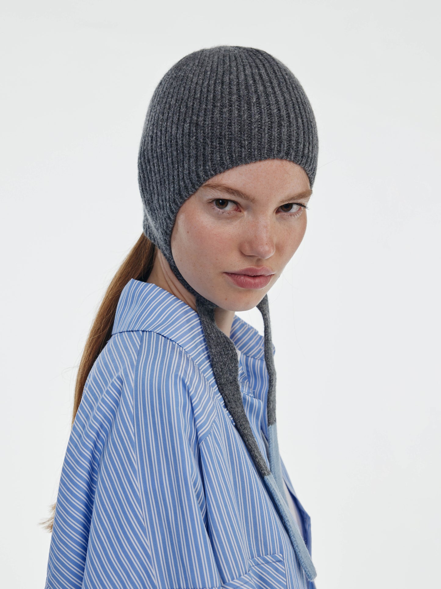 Soft Wool Tied Bonnet Hat - Dark Grey/Soft Blue