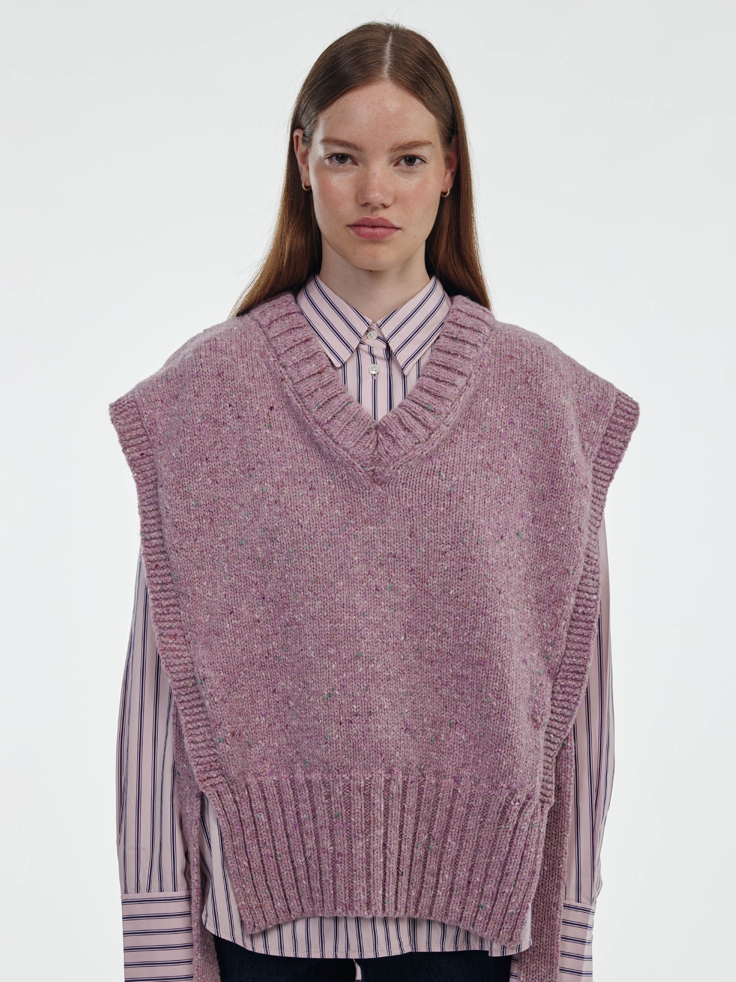Donegal V-Neck Tied Wool Vest - Pink