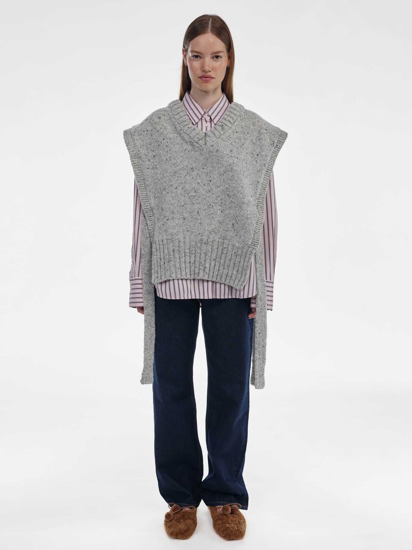 Donegal V-Neck Tied Wool Vest - Grey