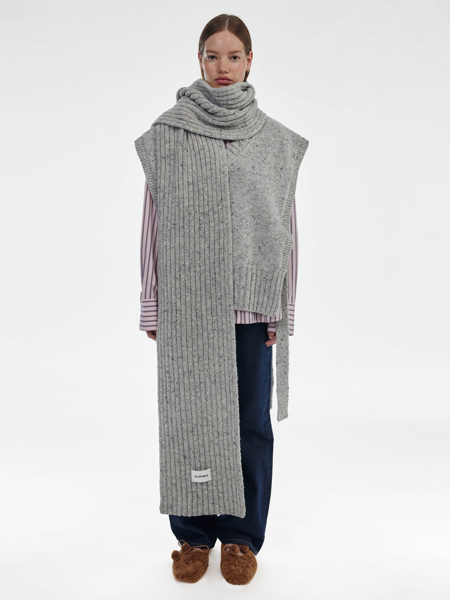 Donegal V-Neck Tied Wool Vest - Grey