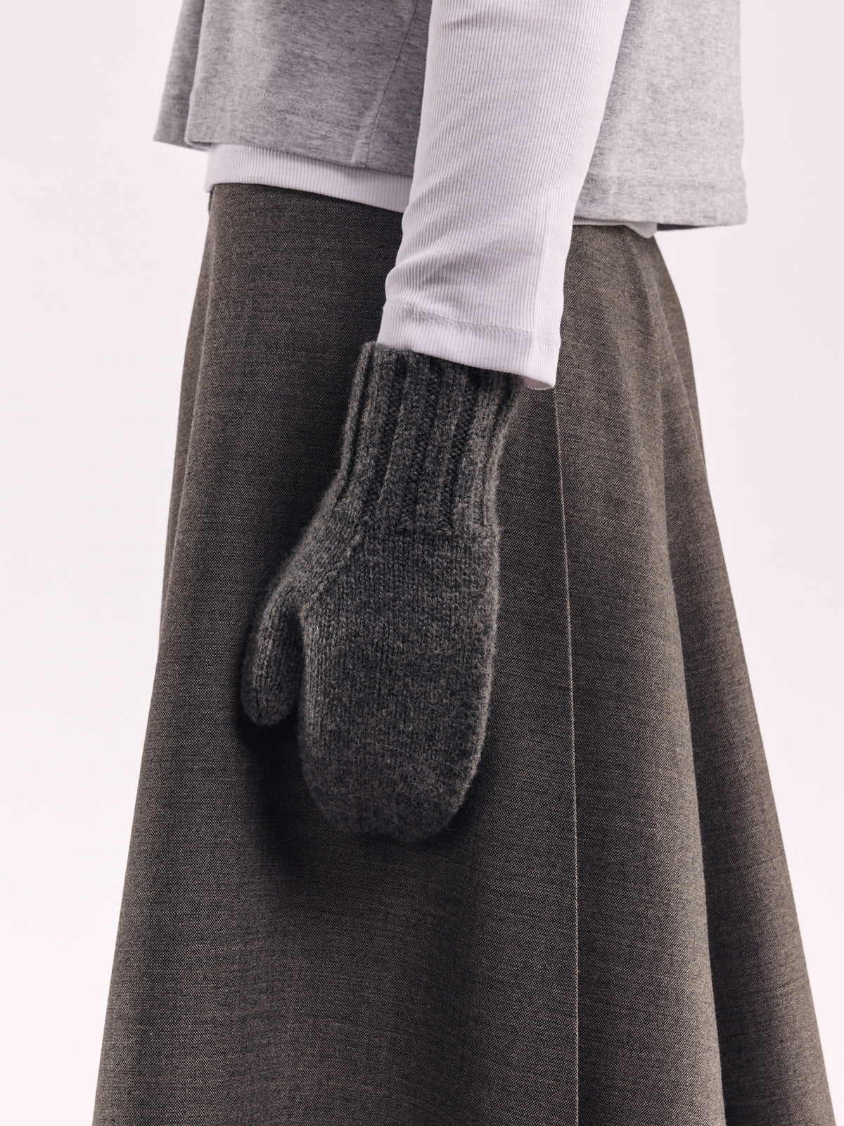 Oversized Wool Mittens - Dark Grey