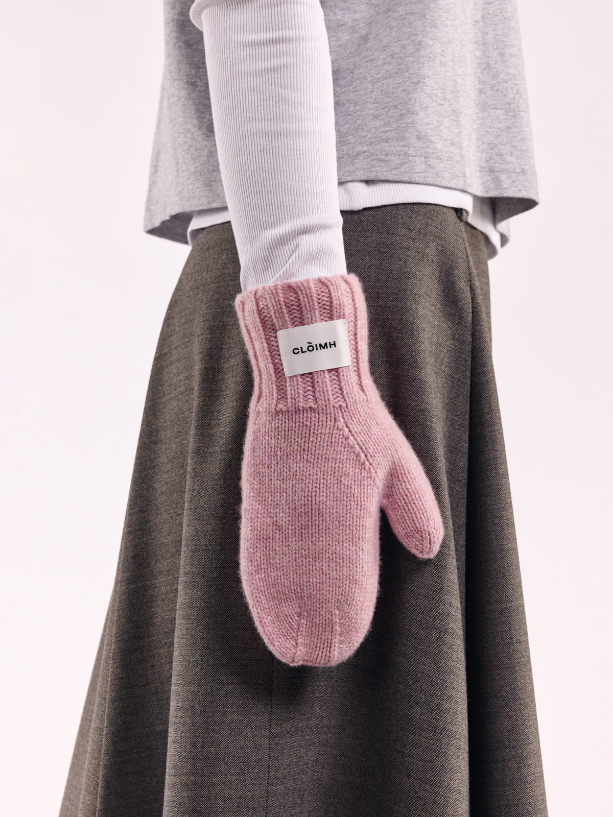 Oversized Wool Mittens - Rose