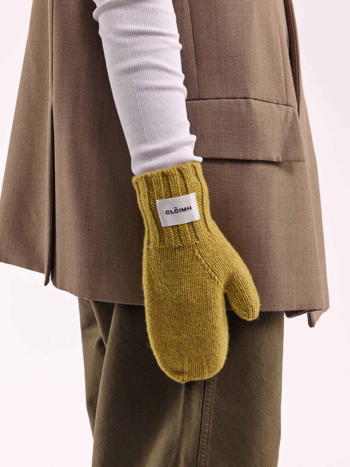 Oversized Wool Mittens - Trombone