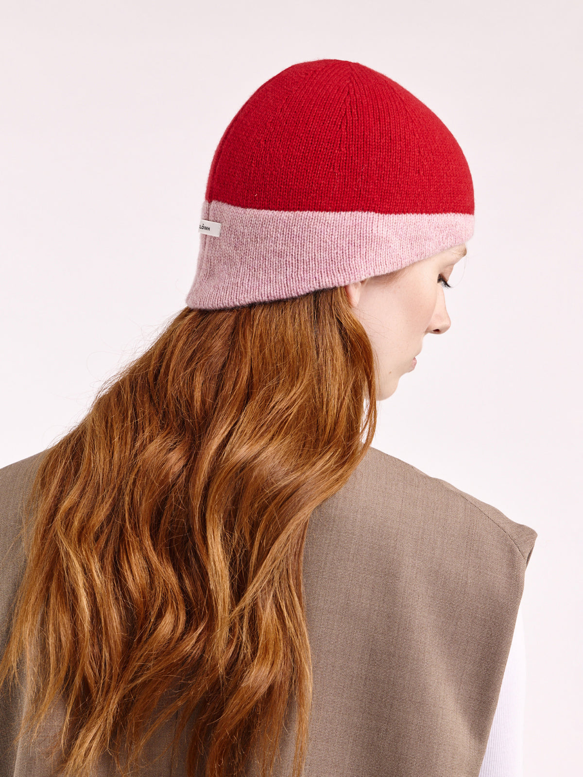 Wool Shaped Contrast Beanie - Red/Rose
